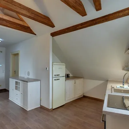 דירה Blatensky House 393 - Apartma 3