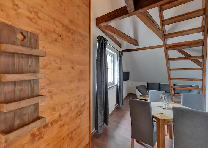Blatensky House 393 - Apartma 3 * Абертами